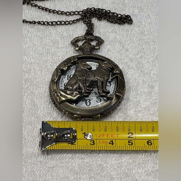 Collectible Vintage-Style Wolf Pocket Watch Necklace Antique Bronze - Picture 8 of 8
